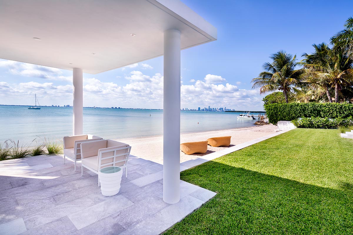 Private Residence photographed for Juno Lighting by Mark Steele Photography Inc