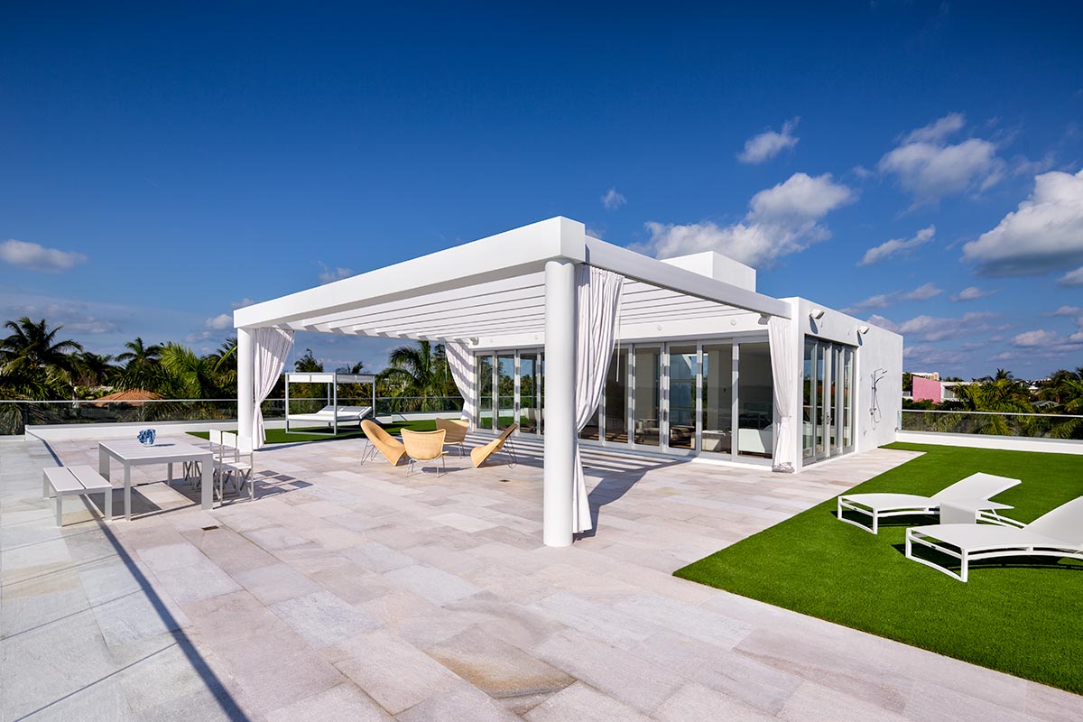 Private Residence photographed for Juno Lighting by Mark Steele Photography Inc